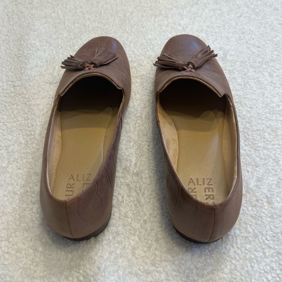 Naturalizer Elly flats - size 8.5W - Picture 3 of 4